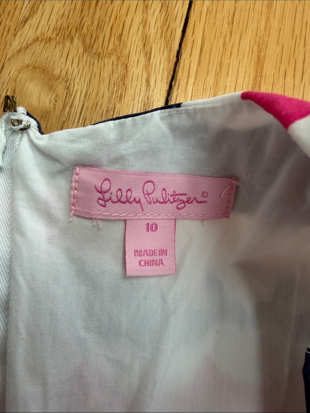 Lilly Pulitzer Whale Tail Delia size 10 - Picture 5 of 7